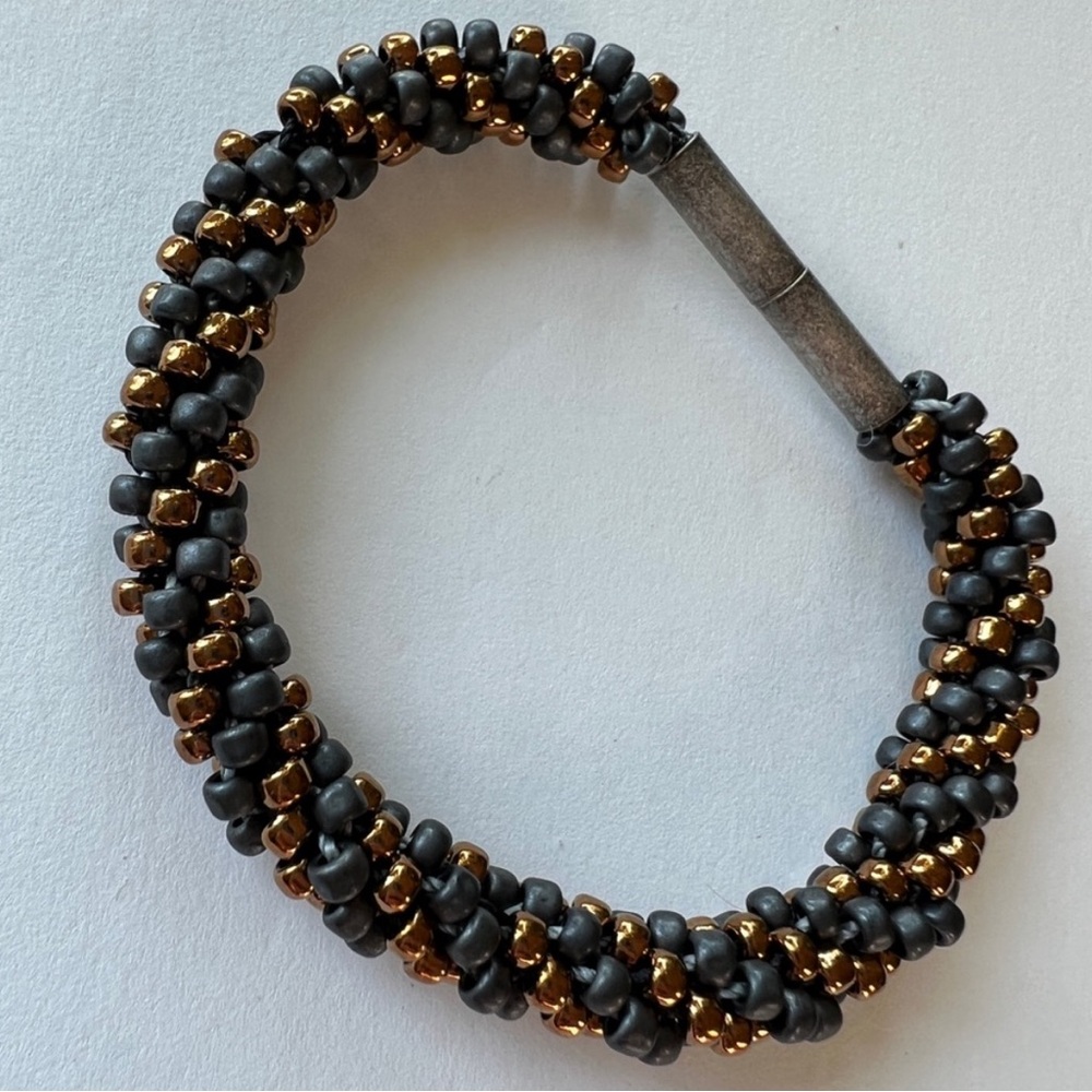 Crocheted Black And Gold Seed Bead Bracelet Magnet Clasp 6”